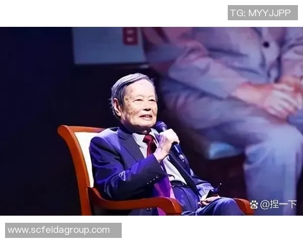 从草根到巅峰足球明星的奋斗与梦想启示我们的人生旅程