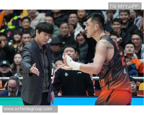 CBA激战山东高速对决山东青岛谁能在赛场上笑到最后