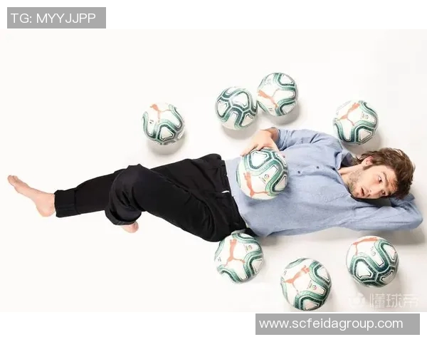 足球明星更衣室的秘密与故事揭秘让你了解他们的真实生活与情感世界